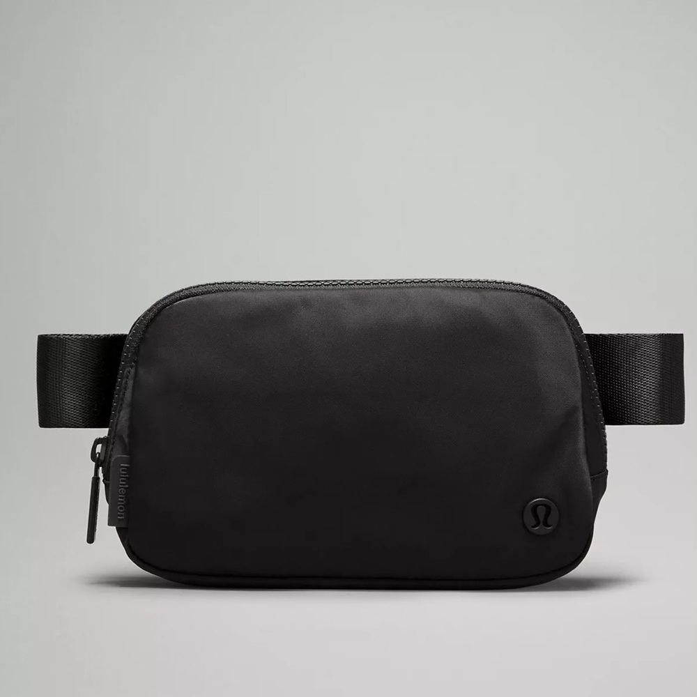 lululemon athletica everywhere belt bag 1L